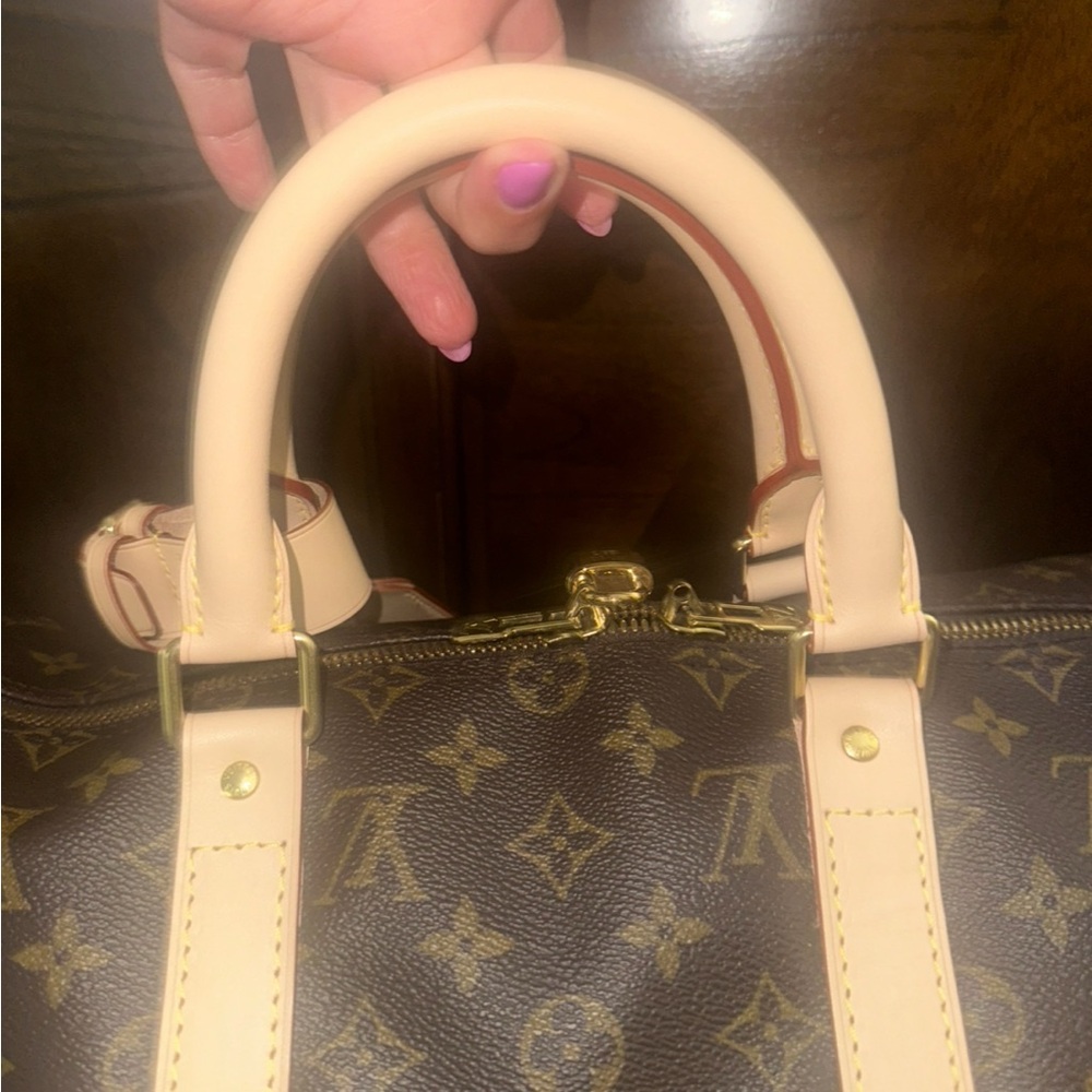 Louis Vuitton  Monogram Keepall Size 50 Travel Duffle Bag - Picture 13 of 16